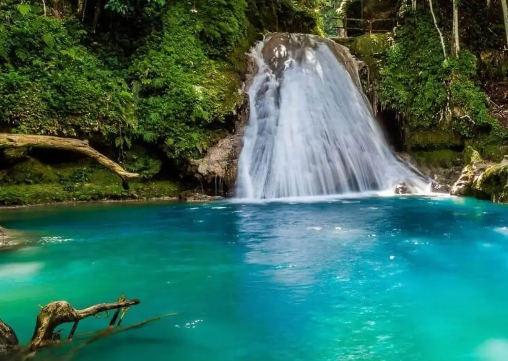 Blue Hole & Konoko Falls Tour